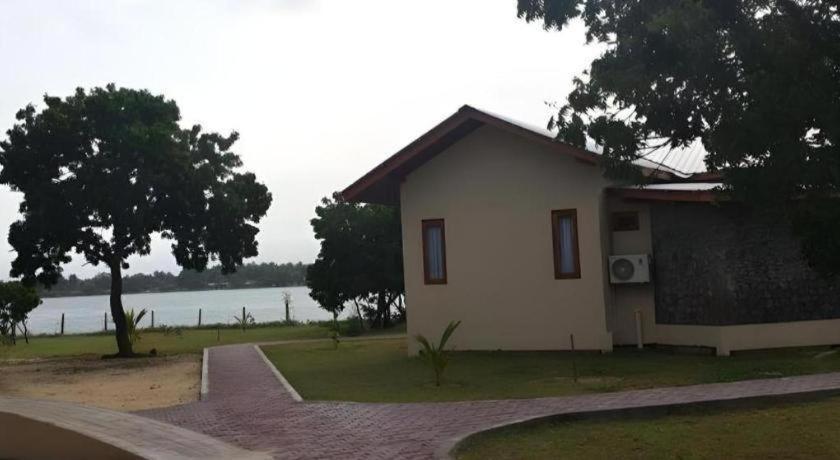 Naaval Hotel Batticaloa Eksteriør billede