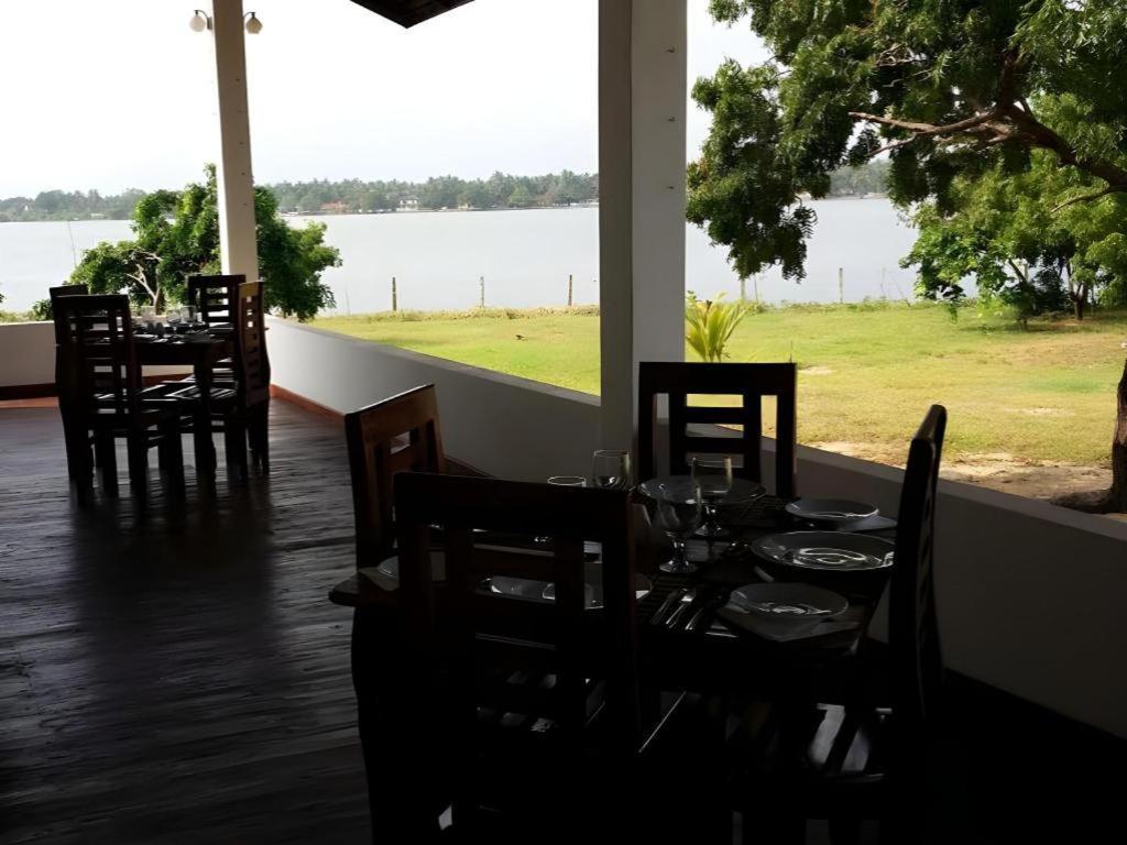 Naaval Hotel Batticaloa Eksteriør billede